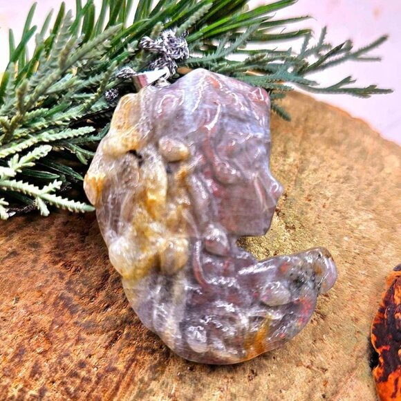 Nature Labradorite Carved Flashy Medusa Big Pendant Necklace - Picture 7 of 10